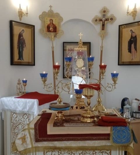 Первая Божественная Литургия в храме на кладбище у с.Чурьяково 